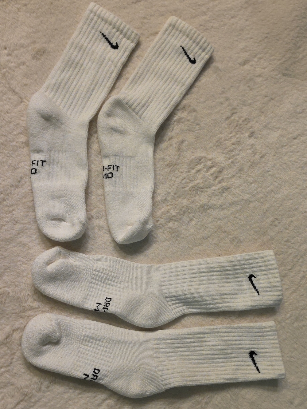 Nike Boys 2 Pairs Medium Size White Crew Athletic Socks with Black Swoosh